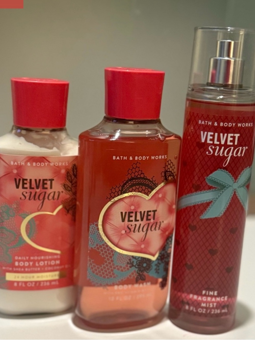 Bath & Body Works Velvet Sugar Set in Red and Pink